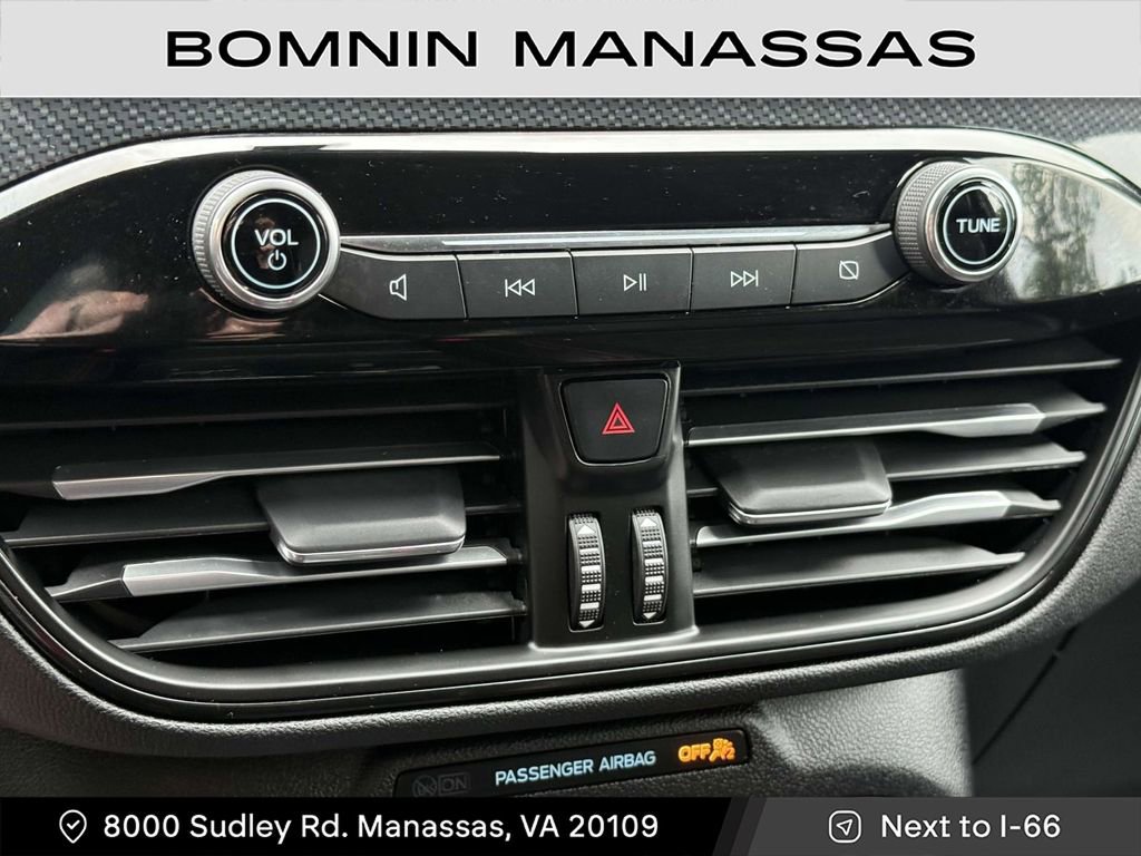 Used 2025 Ford Escape ST-Line image 5