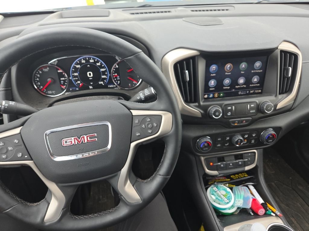 Used 2024 GMC Terrain Denali w/ Black Diamond Edition image 21