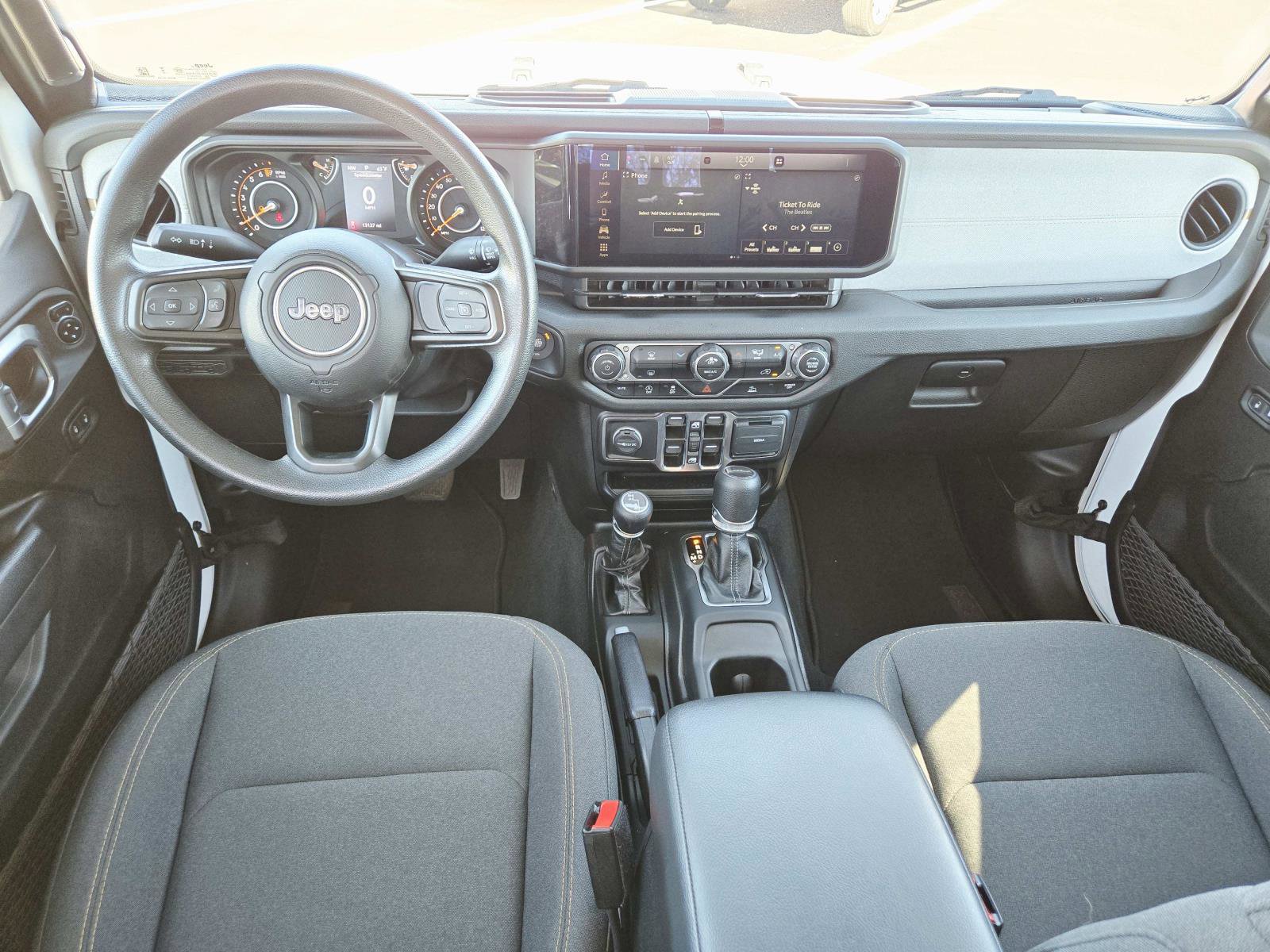 Used 2024 Jeep Gladiator Sport image 10