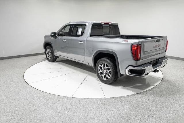 Used 2024 GMC Sierra 1500 SLT w/ SLT Premium Plus Package AWD/4WD image 35