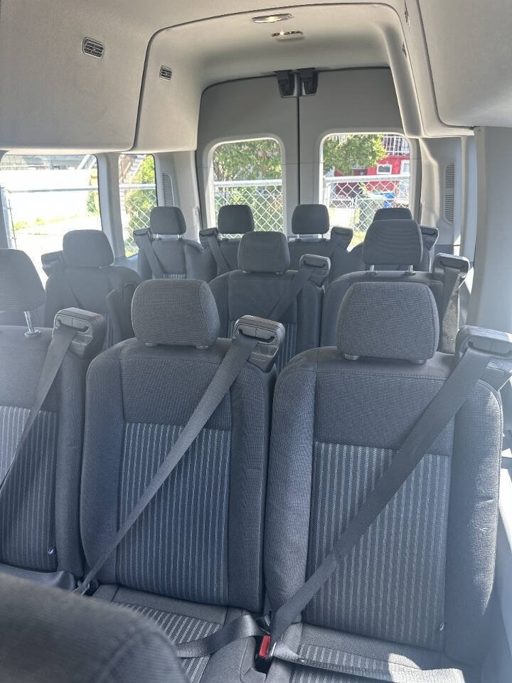 Used 2017 Ford Transit 350 XLT RWD image 7