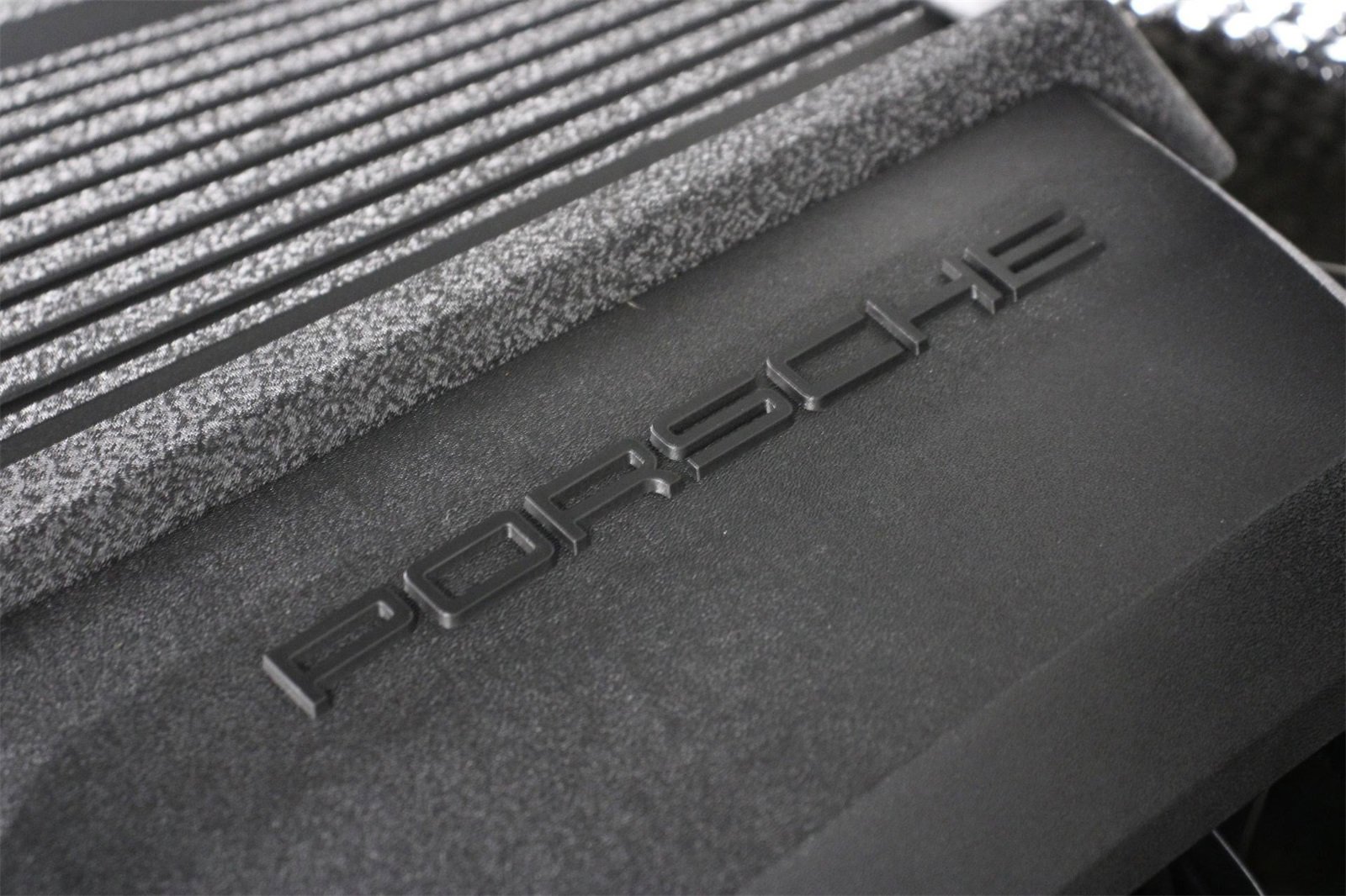 Used 2025 Porsche Macan image 27