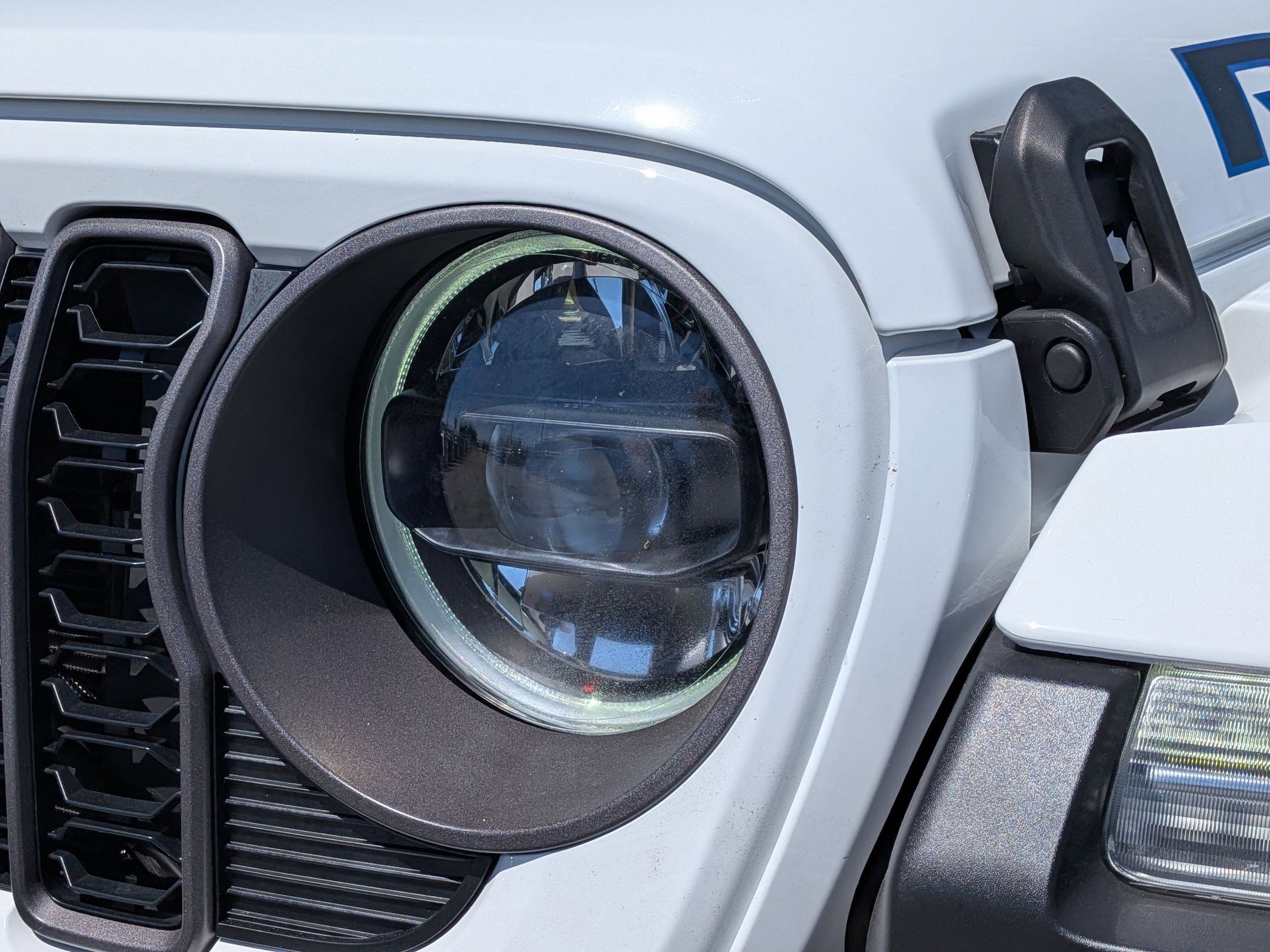 Used 2024 Jeep Wrangler Unlimited Rubicon 4xe AWD/4WD image 12