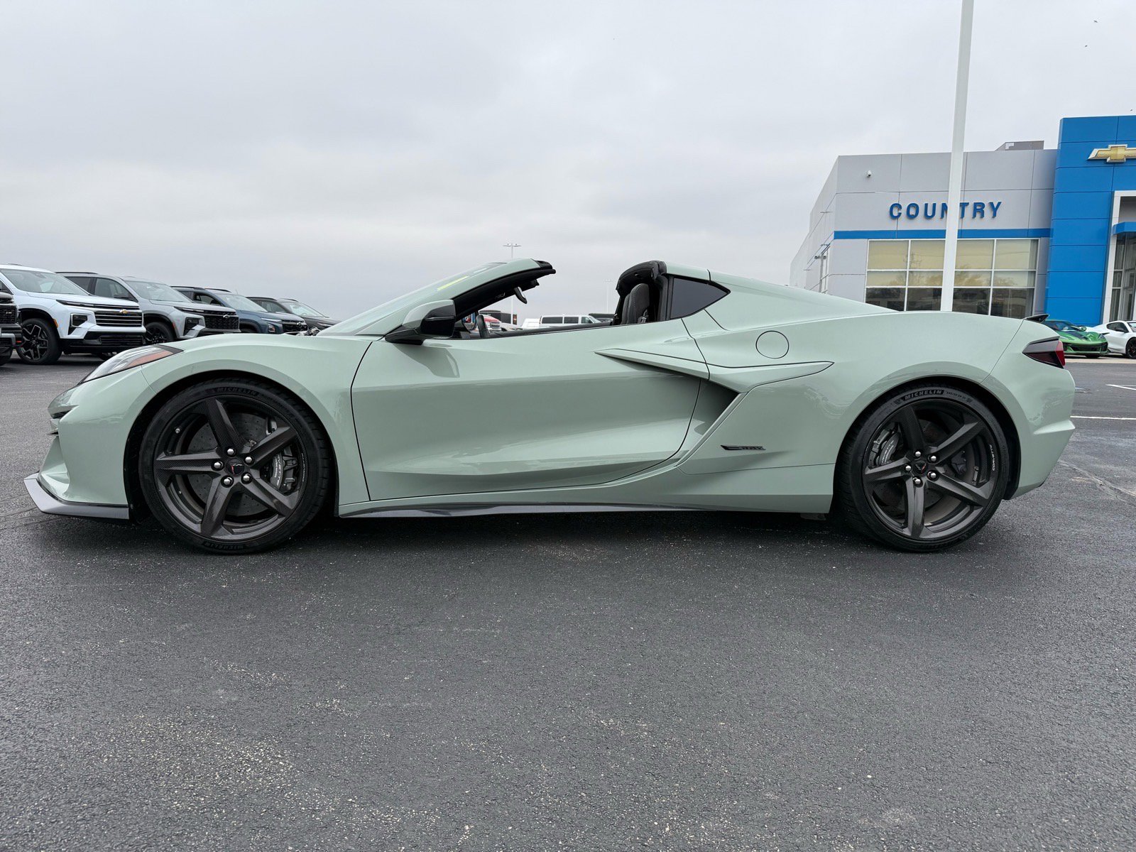 Used 2024 Chevrolet Corvette E-Ray w/ ZER Performance Package AWD/4WD image 4