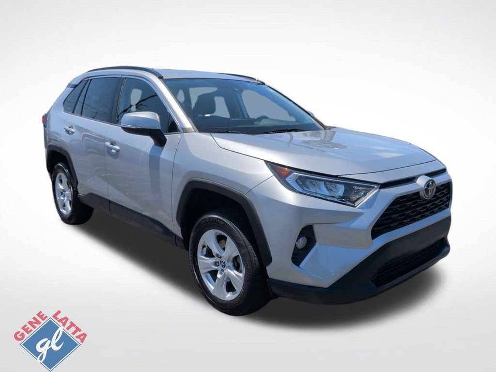Used 2021 Toyota RAV4 XLE AWD/4WD image 1