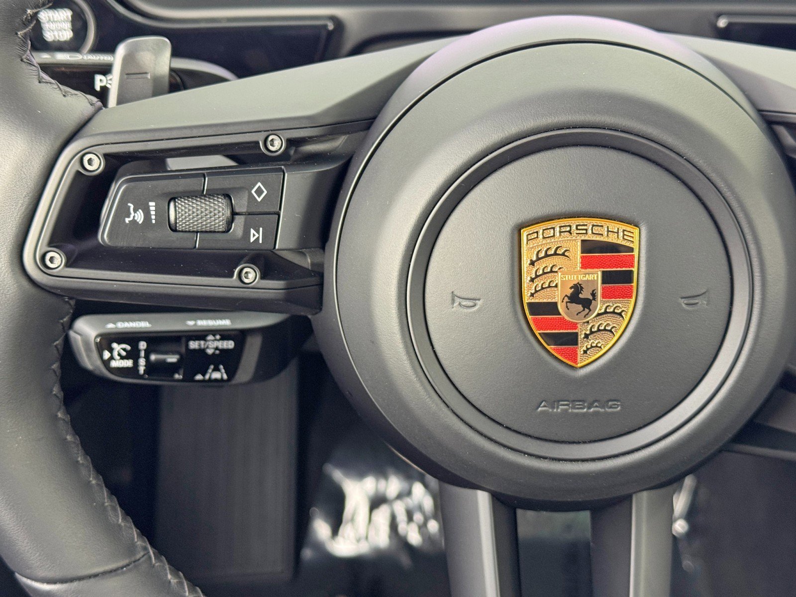 Used 2024 Porsche Cayenne S w/ Premium Package Plus image 23