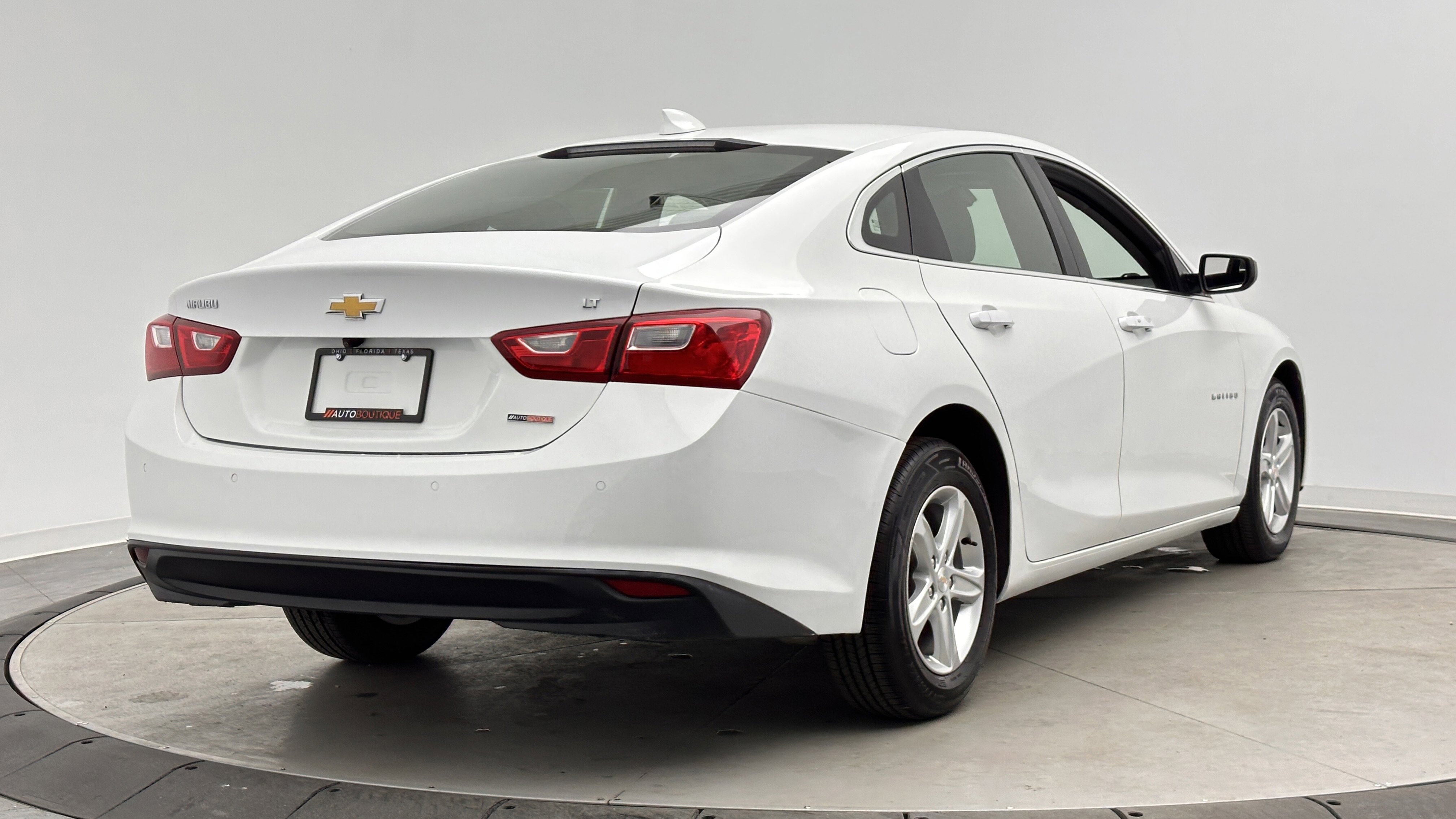 Used 2024 Chevrolet Malibu LT FWD image 7