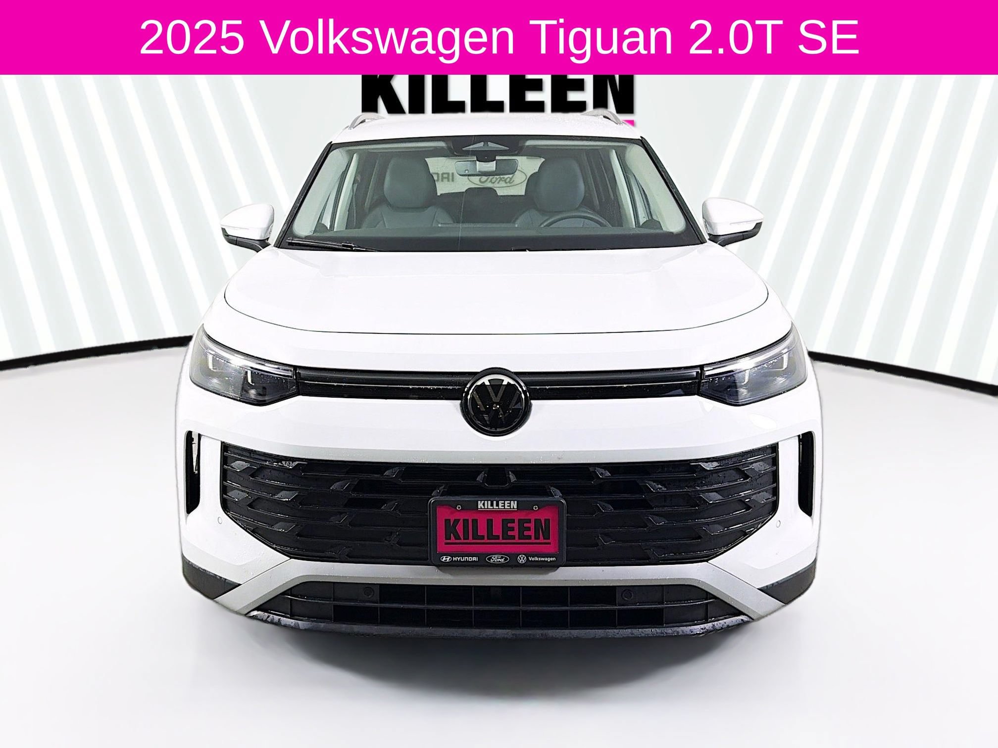 Used 2025 Volkswagen Tiguan SE FWD image 2