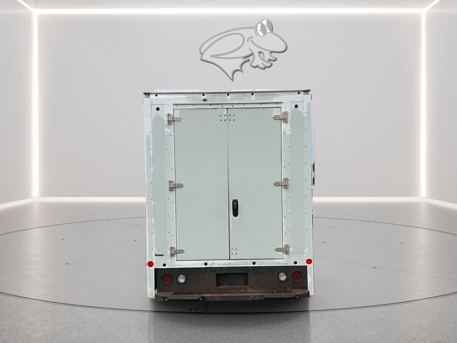 Certified 2022 Ford E-350 and Econoline 350 Super Duty RWD image 4