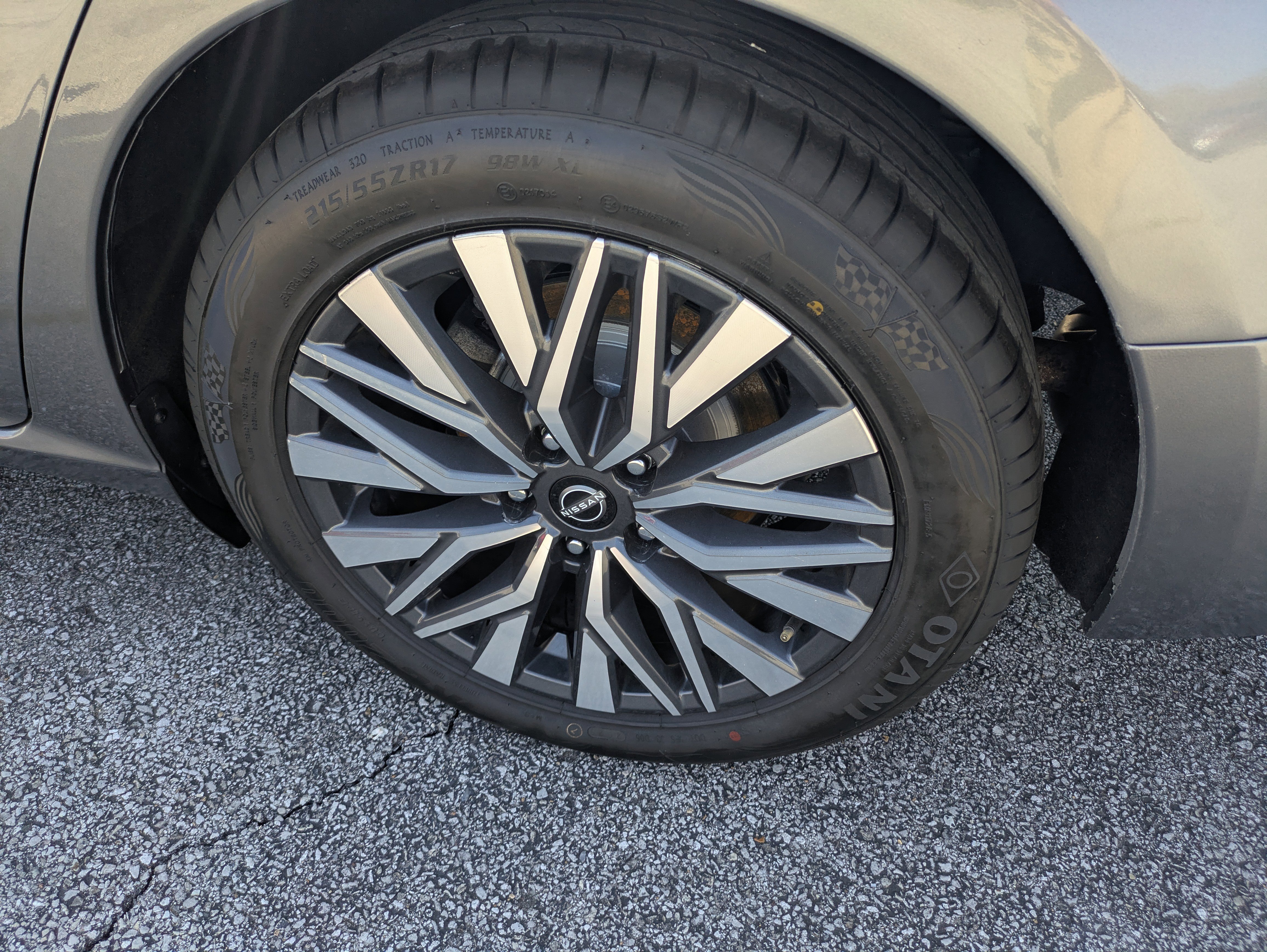 Used 2024 Nissan Altima 2.5 SV image 6