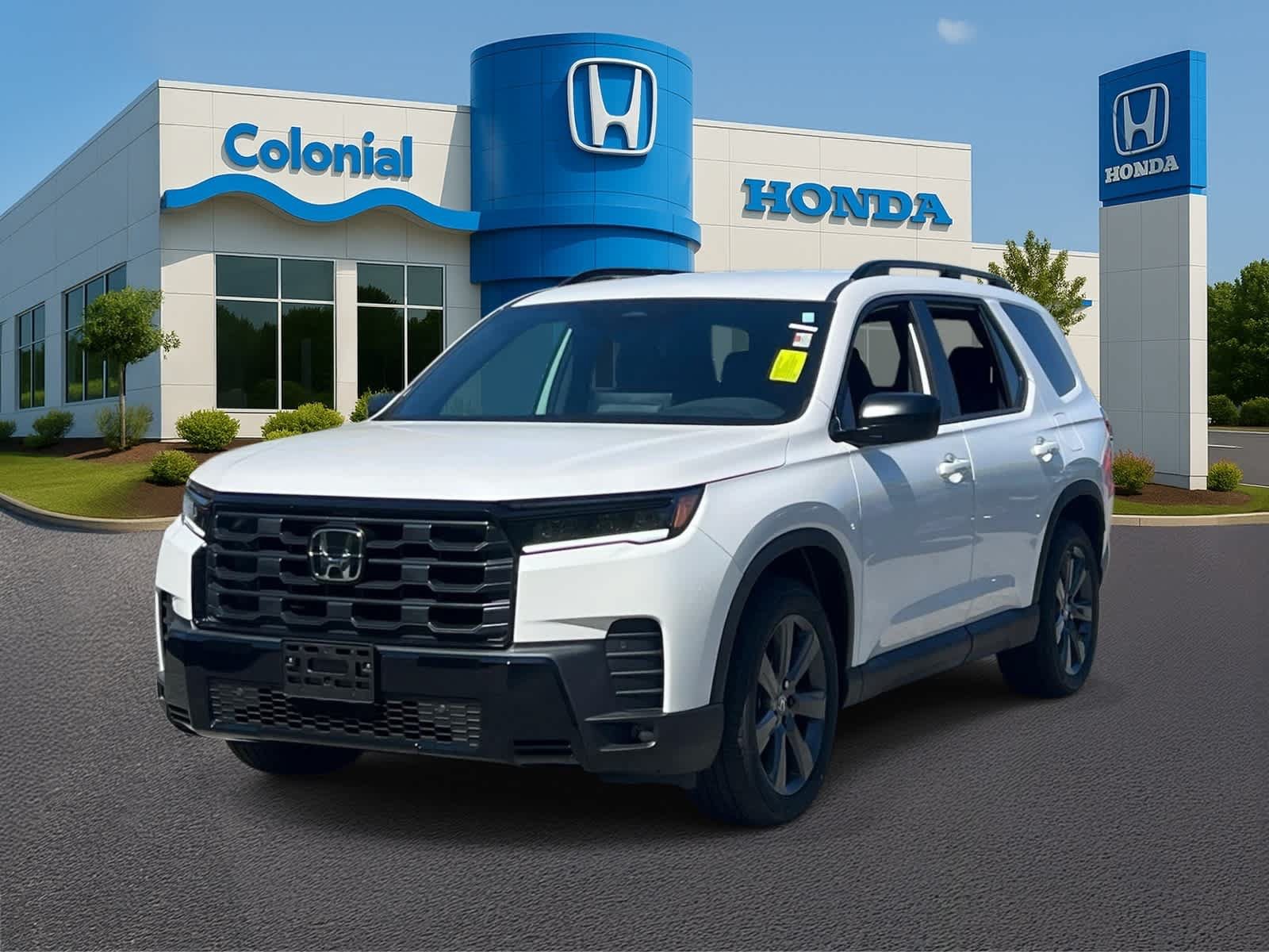 New 2026 Honda Pilot Sport image 2