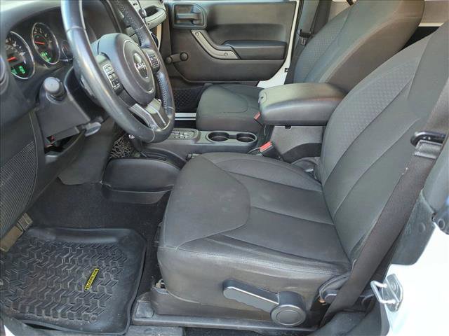 Used 2015 Jeep Wrangler Sport w/ Connectivity Group AWD/4WD image 11