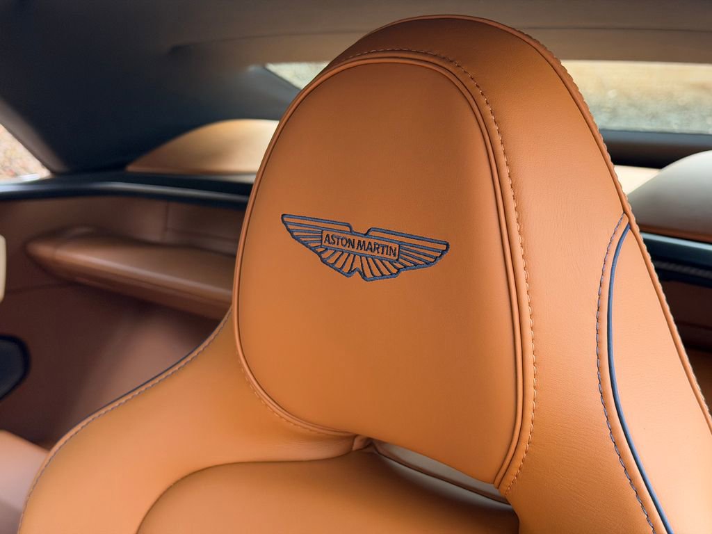 New 2026 Aston Martin Vanquish Convertible image 38