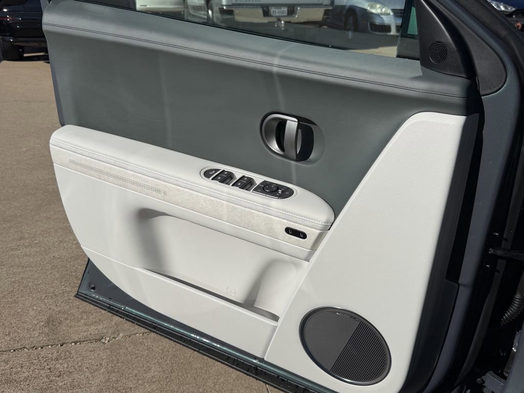 New 2026 Hyundai Ioniq 5 Limited image 25