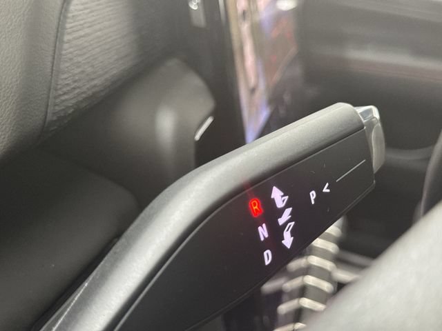 New 2026 GMC Yukon XL AT4 Ultimate AWD/4WD image 16