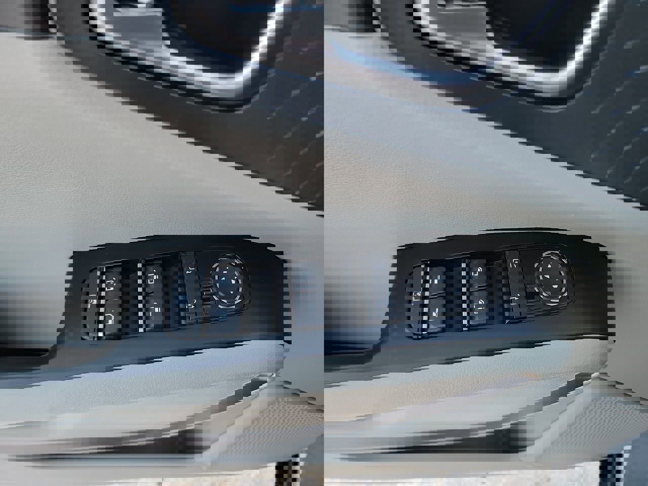 Used 2024 Kia Soul EX image 11