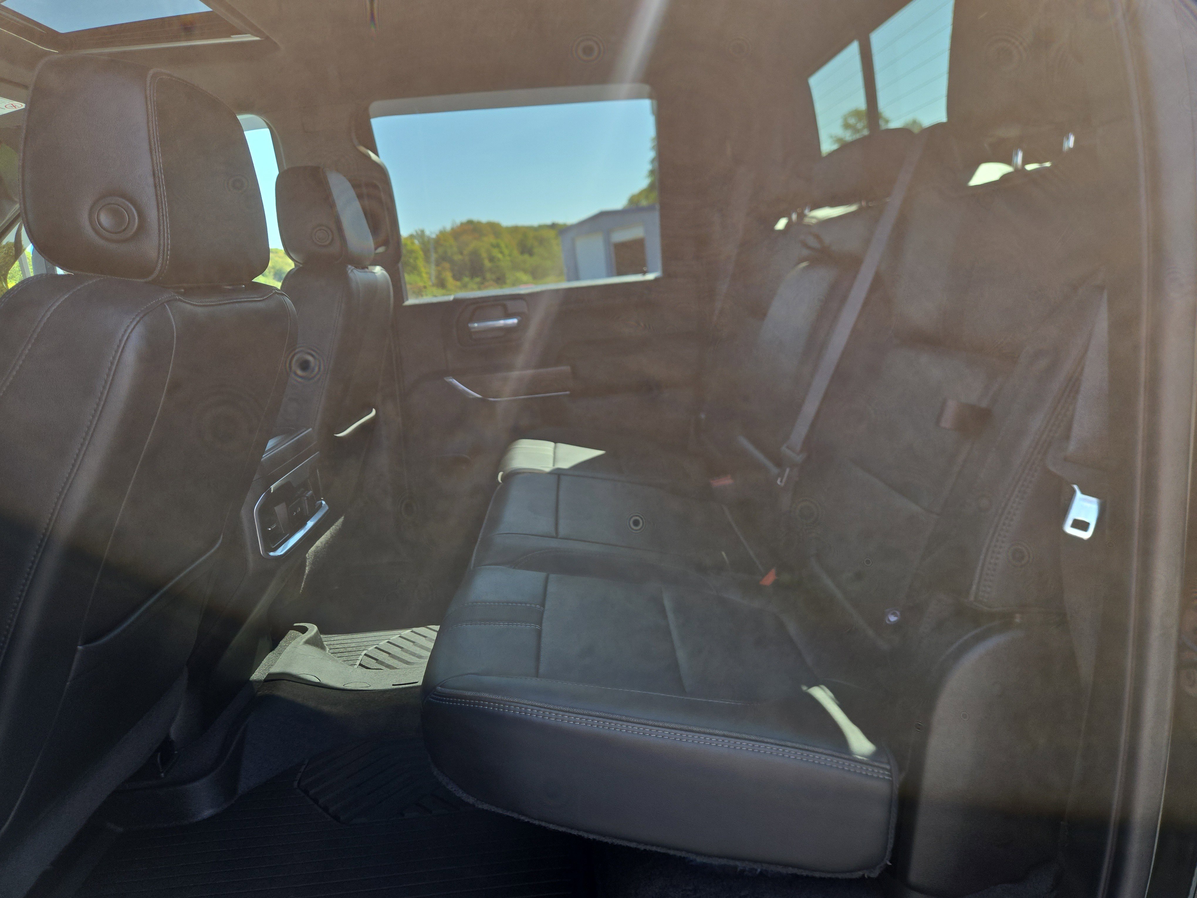 Used 2022 Chevrolet Silverado 2500 High Country w/ Z71 Off-Road Package image 13