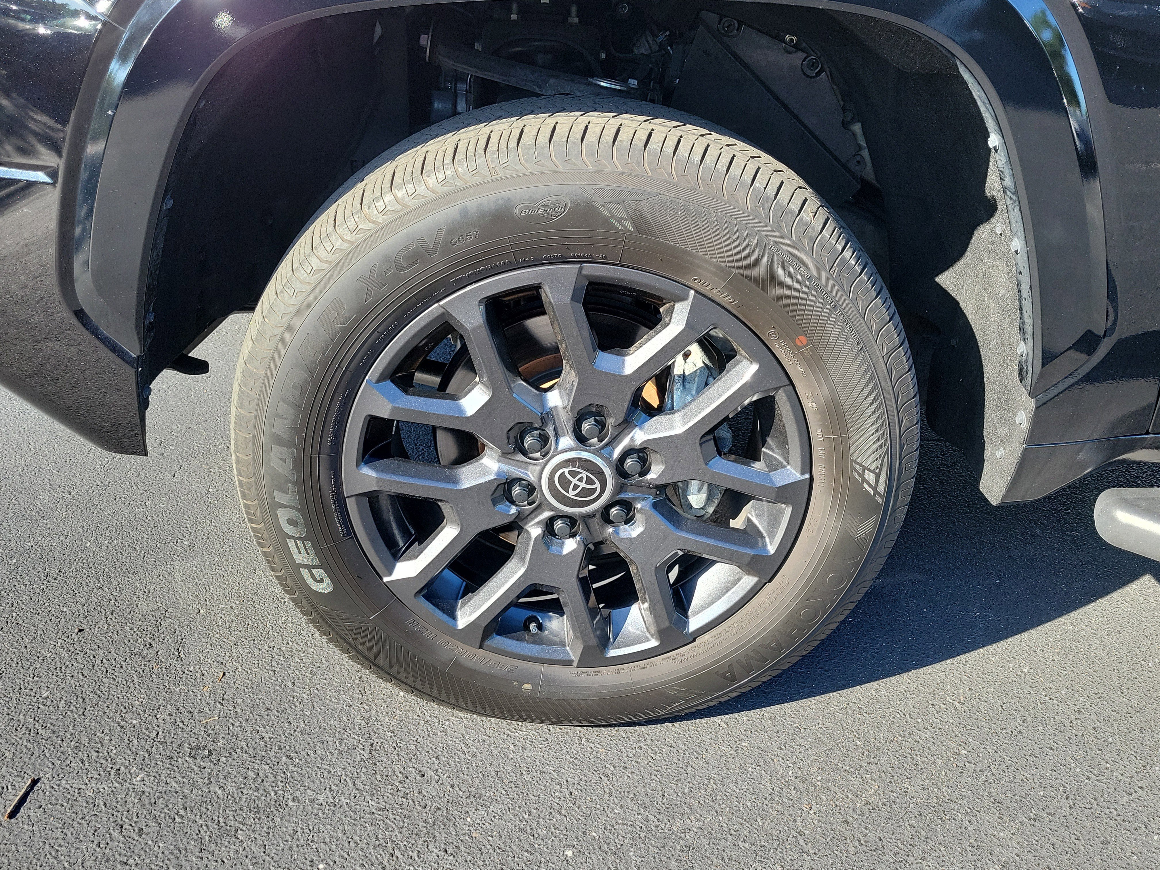 Used 2024 Toyota Tundra Platinum AWD/4WD image 4