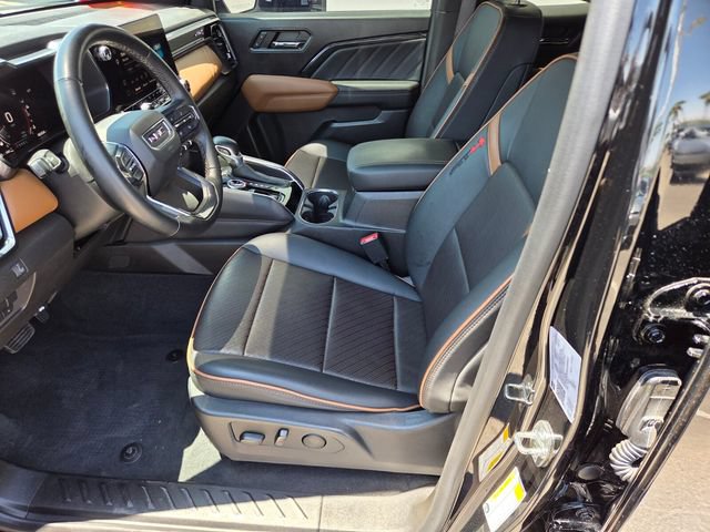 Certified 2023 GMC Canyon AT4 w/ AT4 Premium Package AWD/4WD image 10