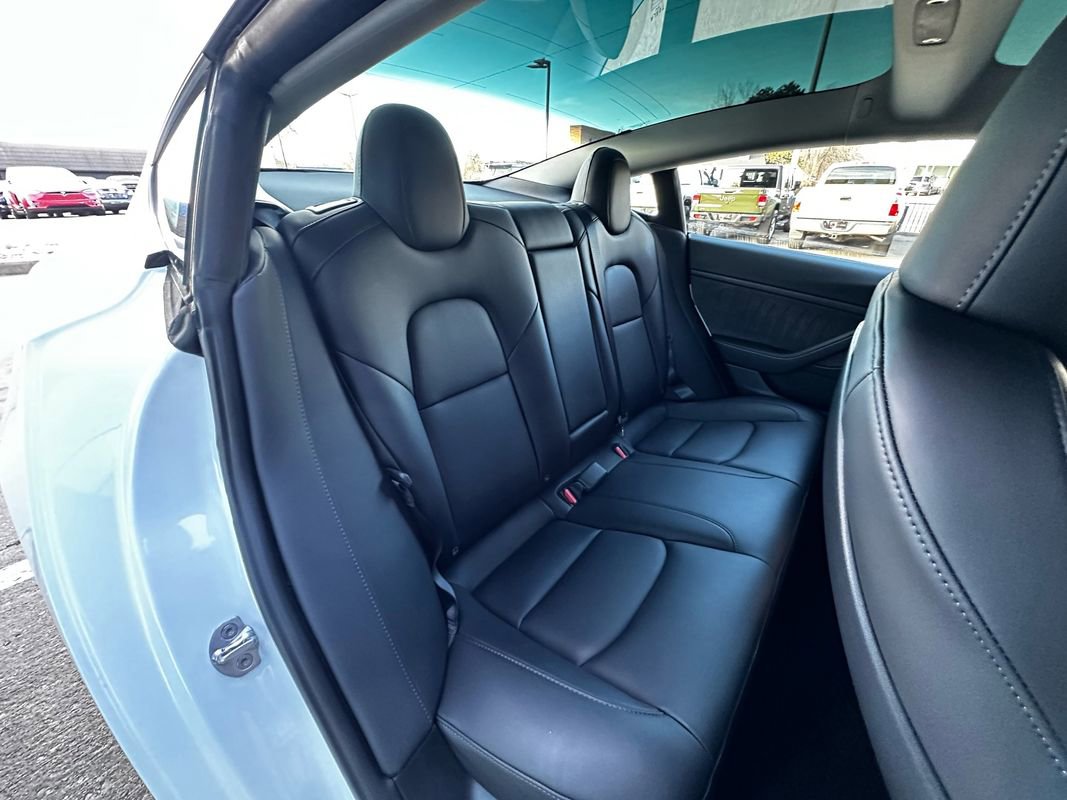 Used 2023 Tesla Model 3 Standard Range image 28