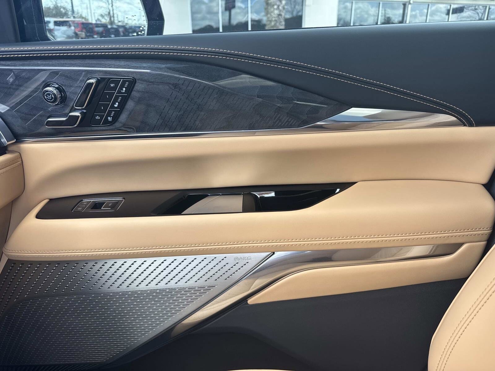 New 2026 Cadillac Escalade IQL Sport 2 w/ LPO, Floor Liner Package AWD/4WD image 22