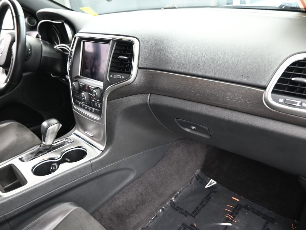 Used 2018 Jeep Grand Cherokee Altitude image 40