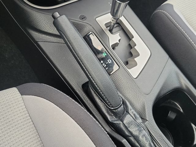 Used 2018 Toyota RAV4 XLE FWD image 32
