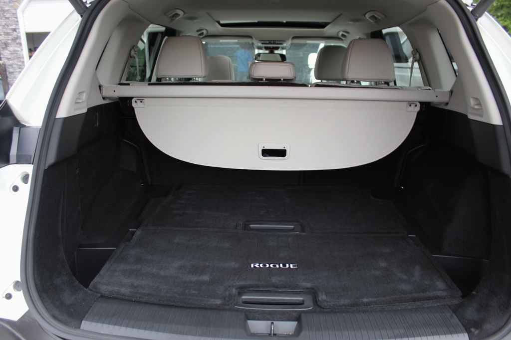 Used 2023 Nissan Rogue SL AWD/4WD image 8