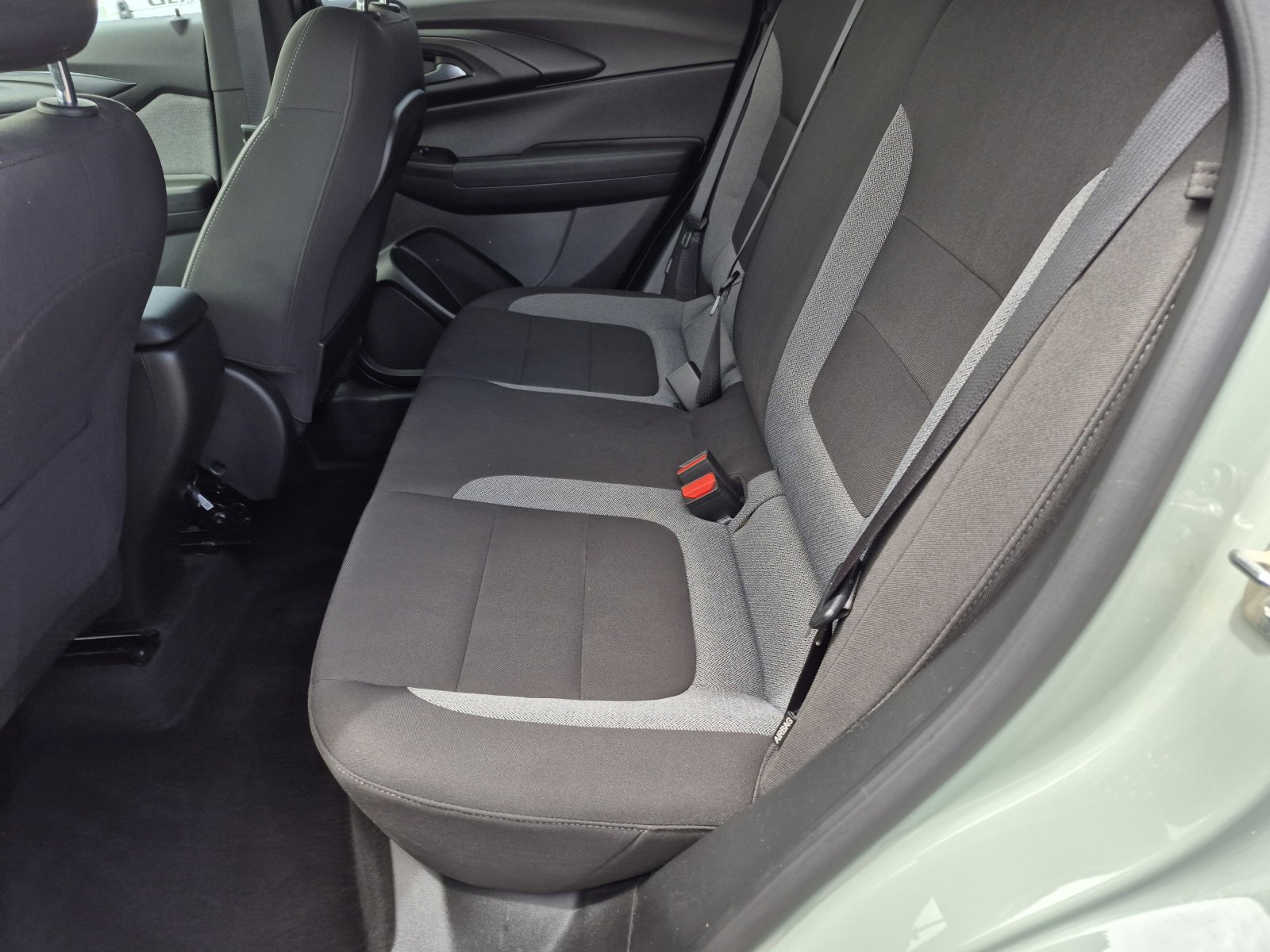 Used 2025 Chevrolet TrailBlazer LS w/ LS Convenience Package FWD image 17