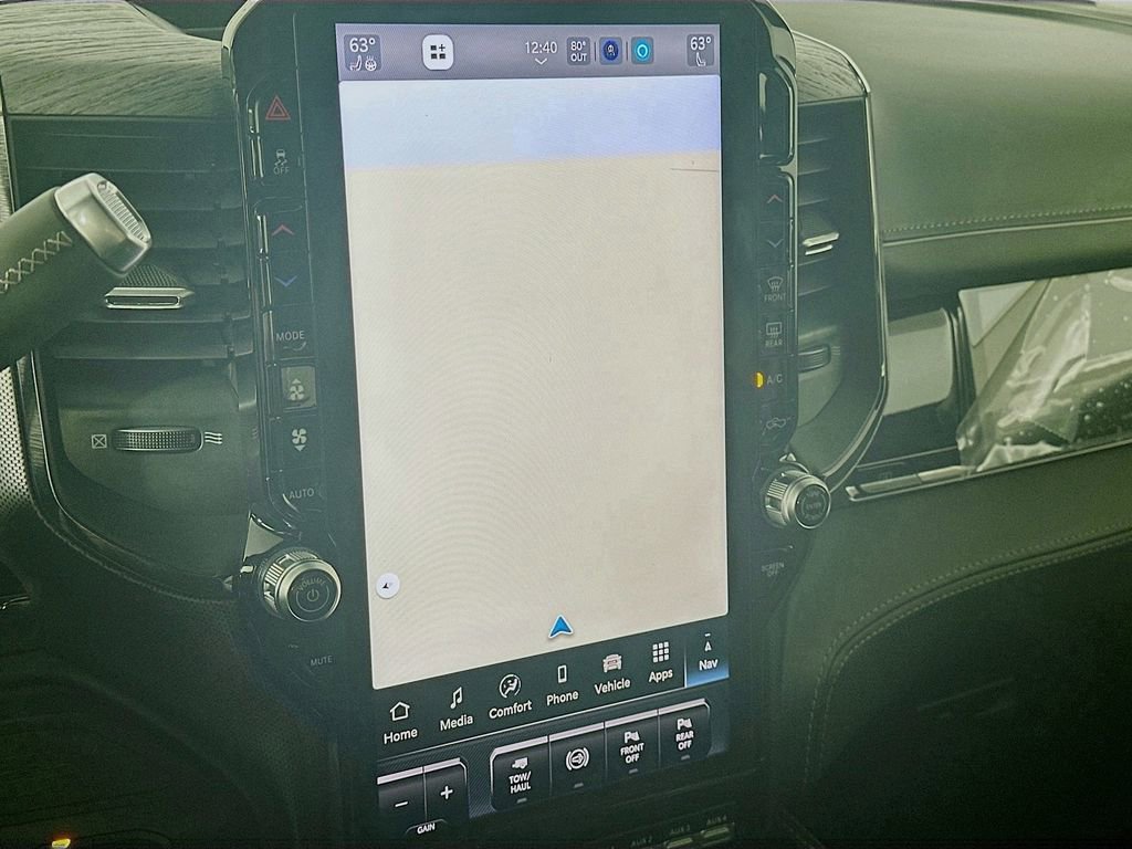 New 2025 RAM 2500 Limited w/ Towing Technology Group image 15