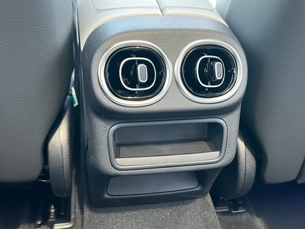 New 2026 Mercedes-Benz GLC 300 4MATIC image 32