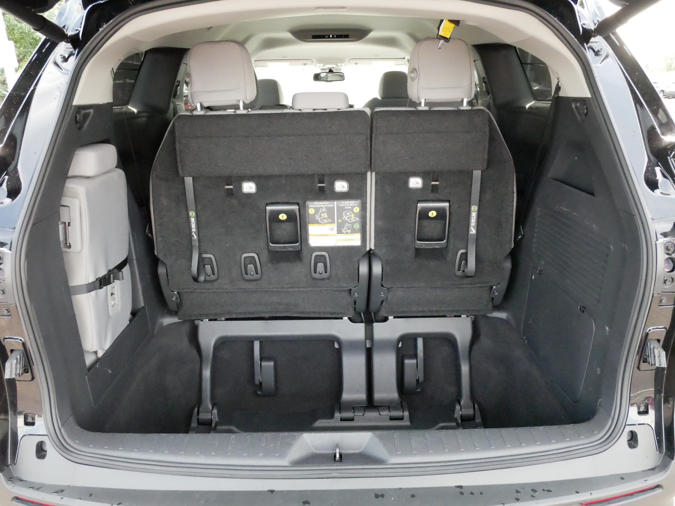 Certified 2026 Toyota Sienna LE FWD image 18