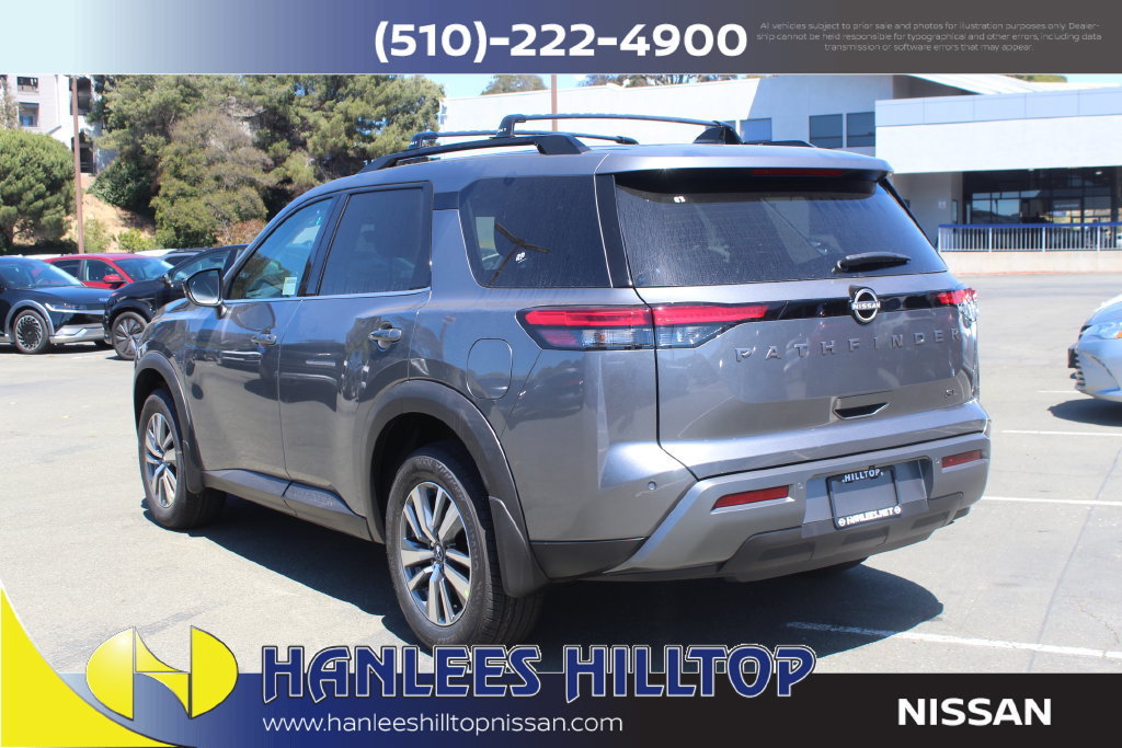 New 2026 Nissan Pathfinder SL FWD image 9