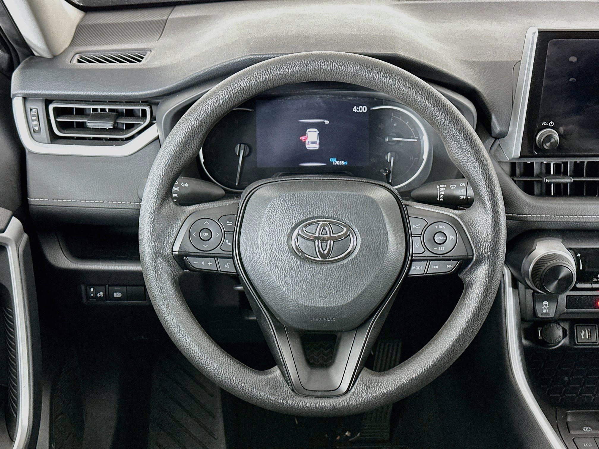 Used 2025 Toyota RAV4 LE FWD image 18