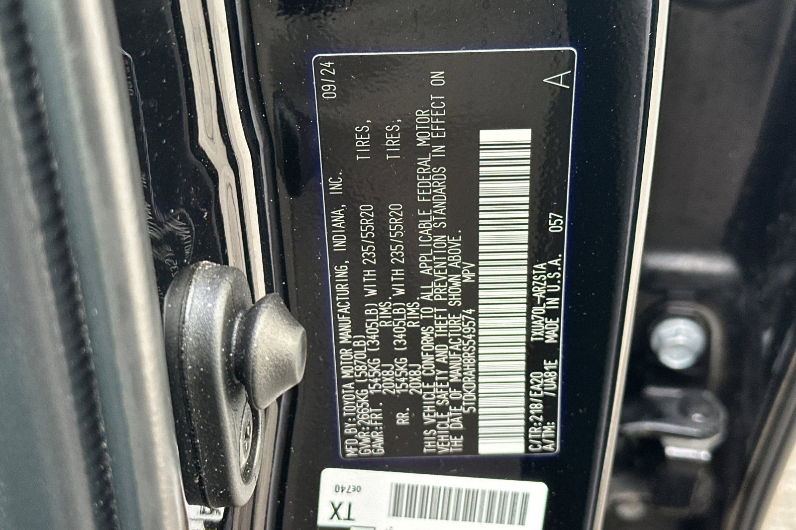 Used 2024 Toyota Highlander XSE FWD image 41