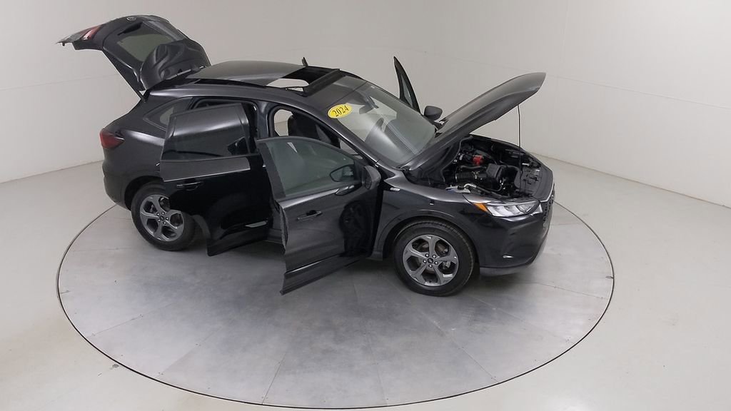 Certified 2024 Ford Escape ST-Line w/ Tech Pack #1 AWD/4WD image 50