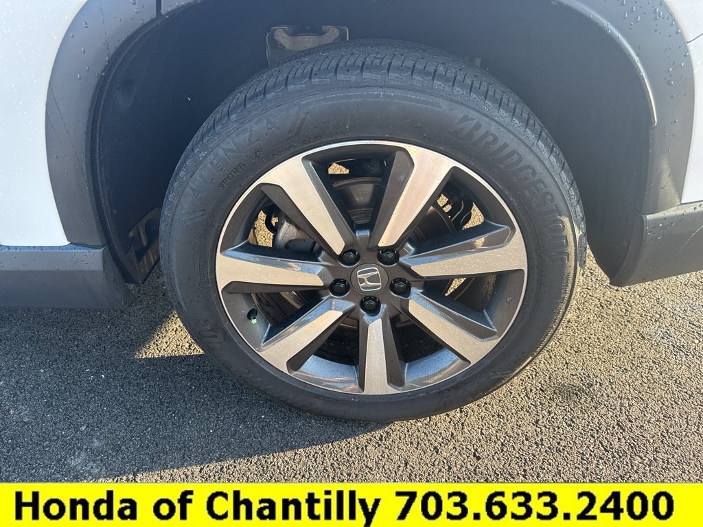 Certified 2025 Honda Pilot Touring image 27