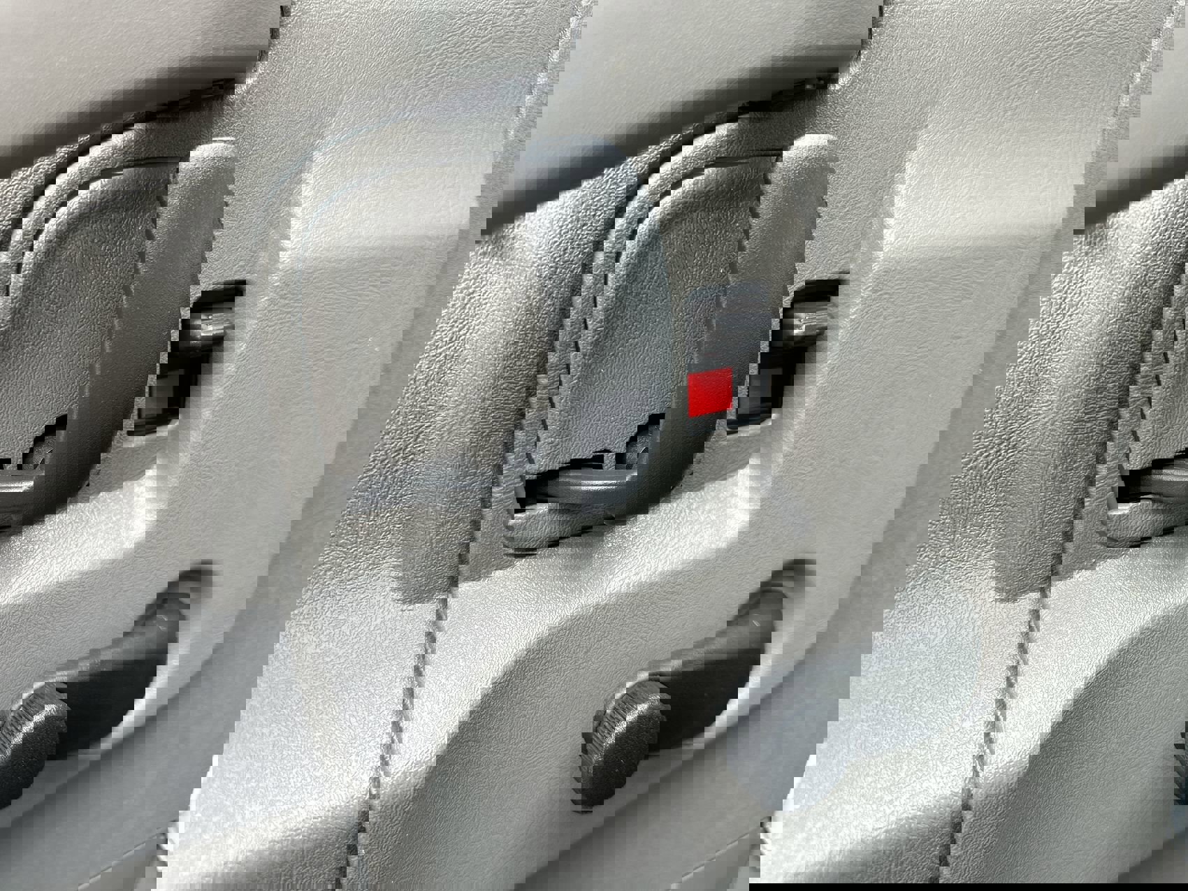 Used 2019 Chevrolet Express 3500 RWD image 12