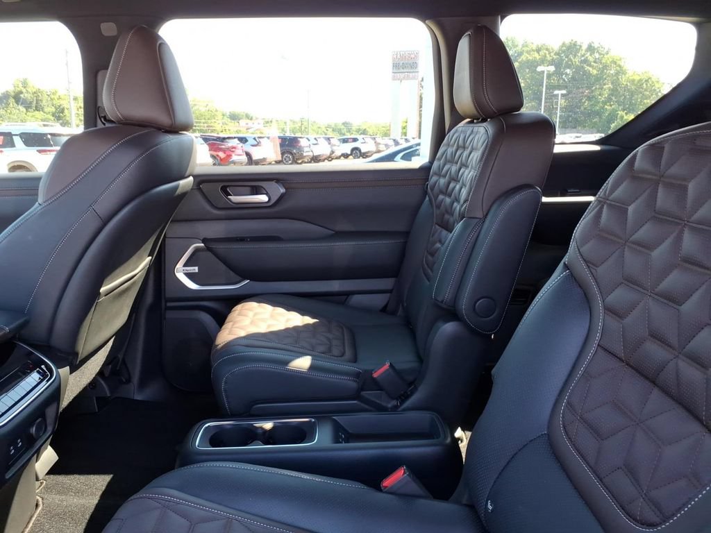 Certified 2026 Nissan Armada Platinum AWD/4WD image 6