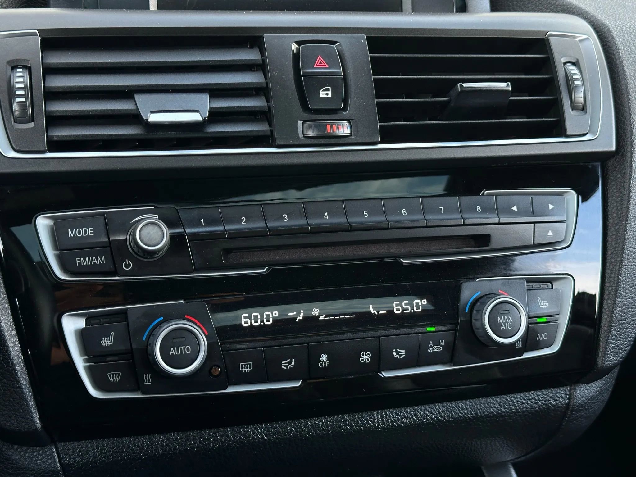 Used 2016 BMW M235i Coupe image 25