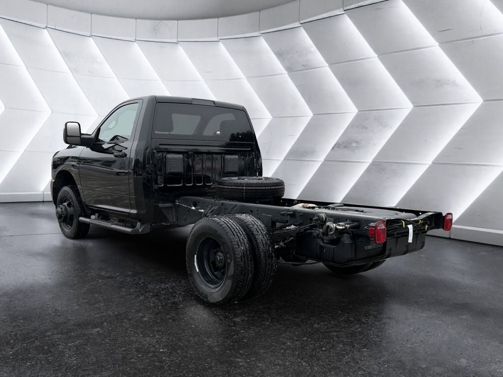 New 2026 RAM 3500 Tradesman AWD/4WD image 4