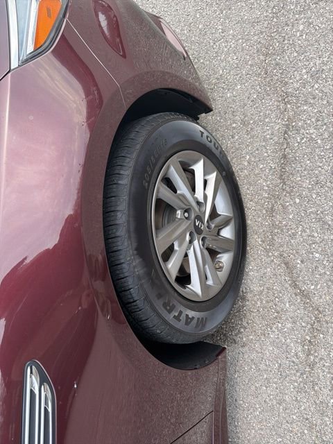 Used 2020 Kia Optima LX image 15