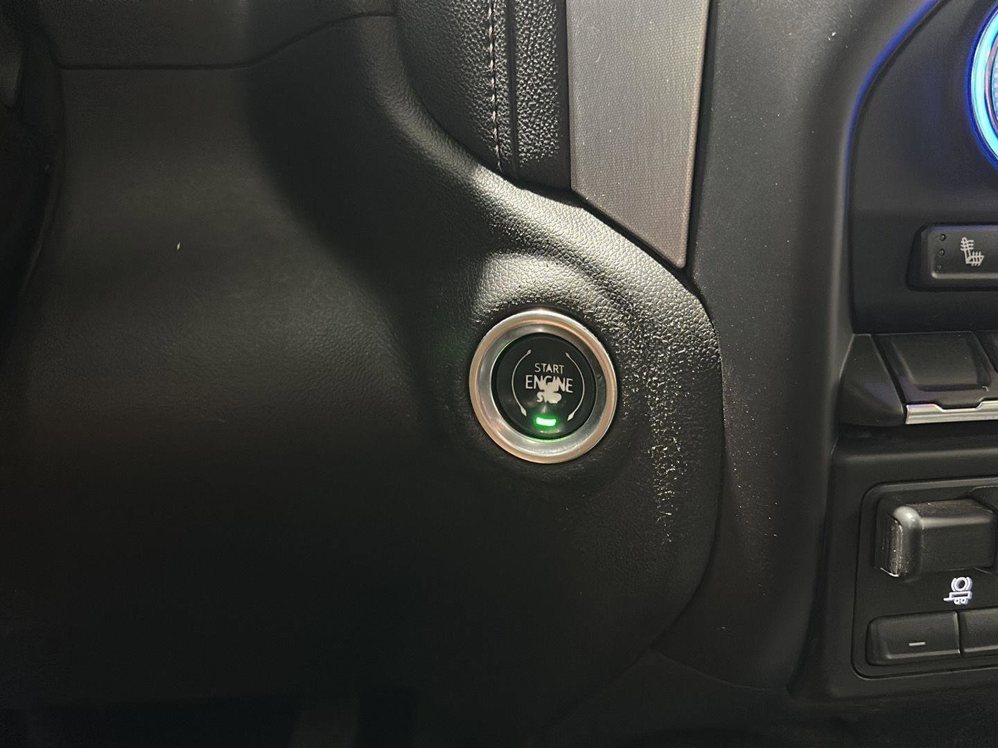 Used 2021 GMC Sierra 3500 SLT w/ SLT Premium Package image 15