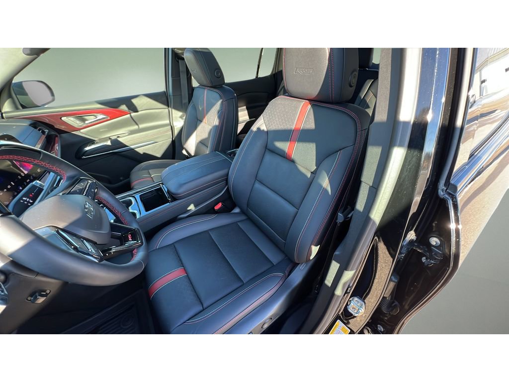 Certified 2024 Chevrolet Traverse RS w/ LPO, Floor Liner Package image 24