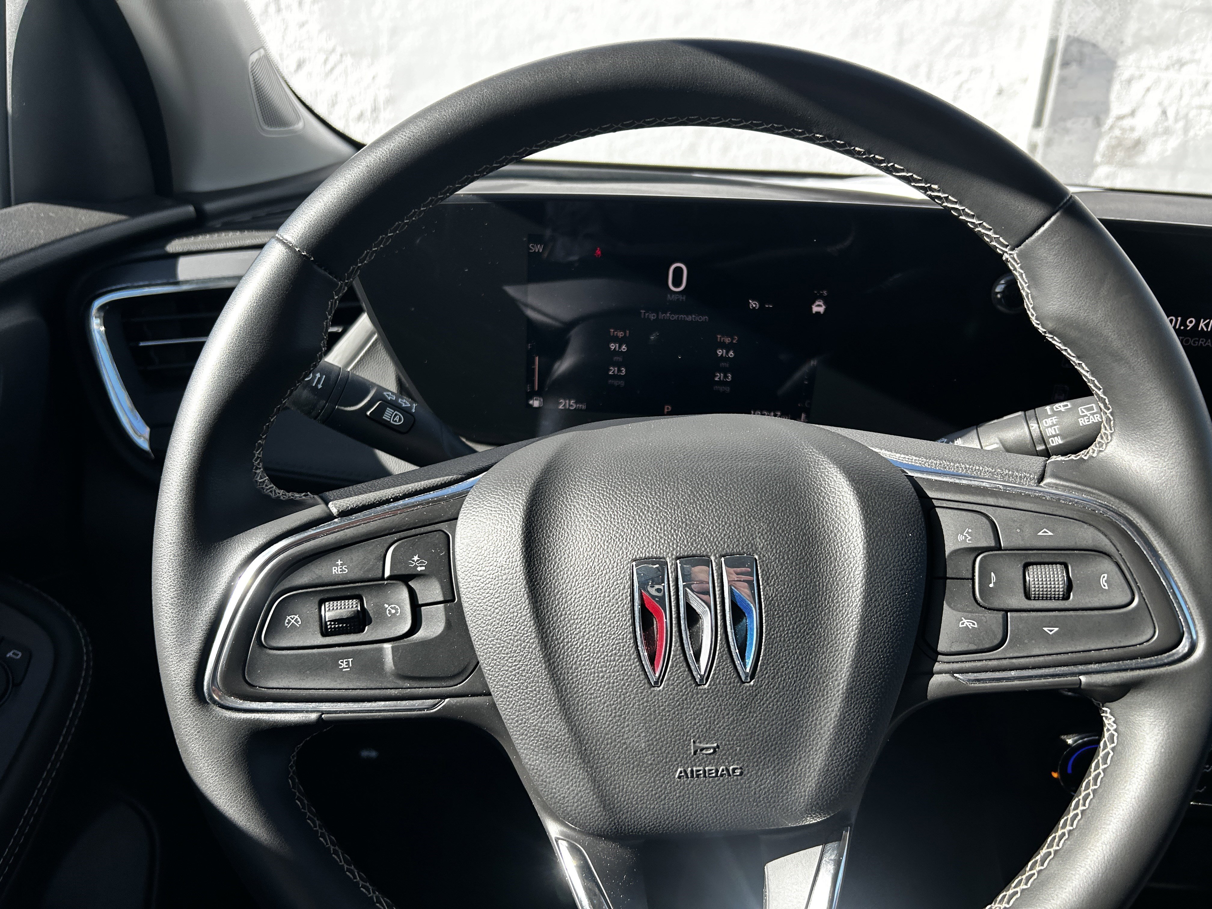 Used 2025 Buick Encore GX Preferred AWD/4WD image 18