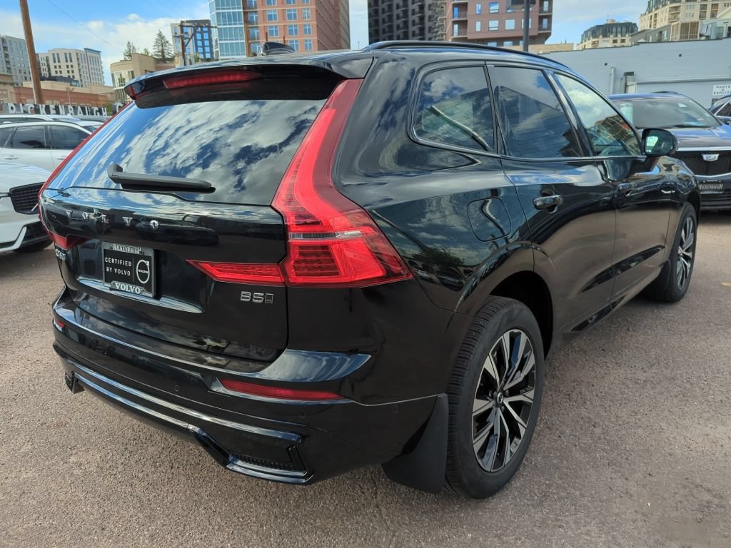 Used 2025 Volvo XC60 B5 Plus AWD/4WD image 7