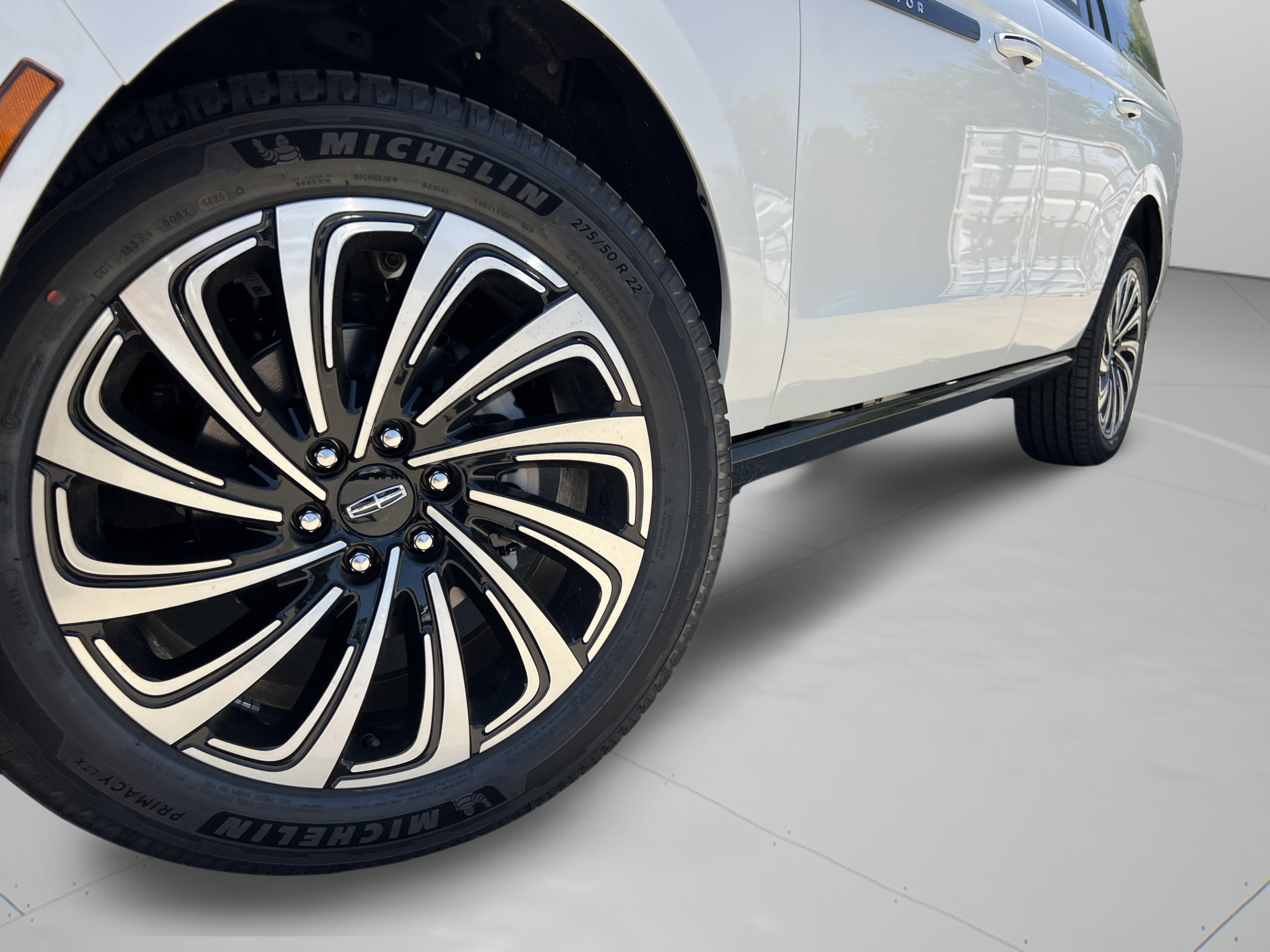 New 2026 Lincoln Navigator Black Label AWD/4WD image 35