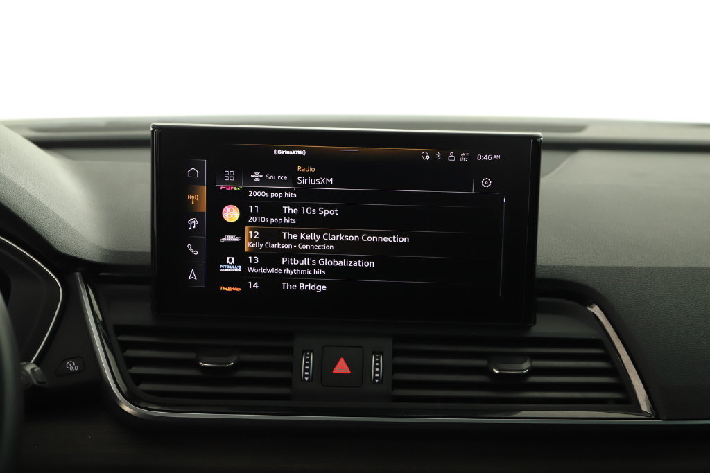 Certified 2024 Audi Q5 e Premium Plus w/ Premium Plus Package AWD/4WD image 19