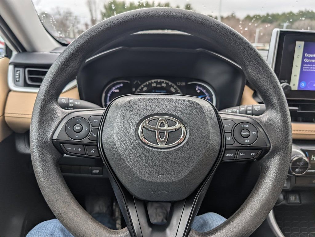 Used 2023 Toyota RAV4 XLE w/ Convenience Package AWD/4WD image 25