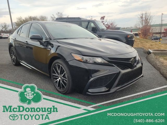 Used 2024 Toyota Camry SE image 35